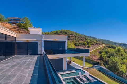 Продажа виллы  в Каргыджаке, Аланье, Анталье, Турция 8+2, 1800.0м2, №213701 – фото 2