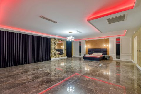 Продажа виллы  в Каргыджаке, Аланье, Анталье, Турция 8+2, 1800.0м2, №213701 – фото 16
