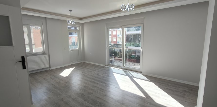 3+1 Apartment  in Antalya, Turkey No. 219826