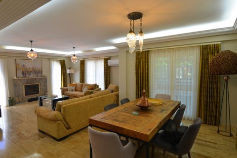 4+1 Villa  in Fethiye, Mugla, Türkei Nr. 232502 - 20