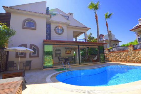 4+1 Villa  in Fethiye, Mugla, Türkei Nr. 232502 - 1
