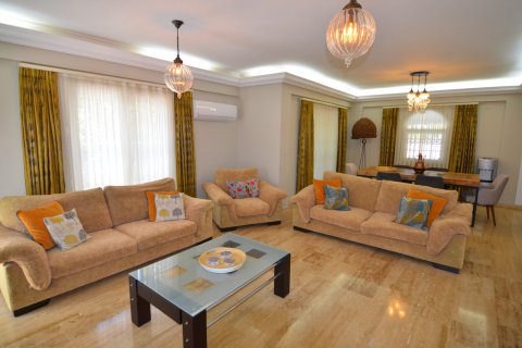 4+1 Villa  in Fethiye, Mugla, Türkei Nr. 232502 - 15