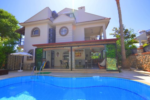 4+1 Villa  in Fethiye, Mugla, Türkei Nr. 232502 - 3