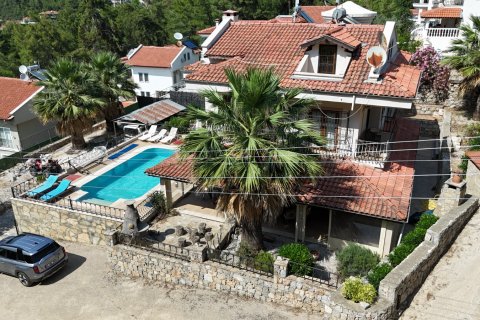 ویلا در  Fethiye ، ترکیه 5 خوابه ، 200 متر مربع.  شماره 232498 - 3