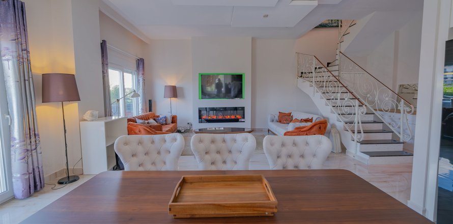 آپارتمان در  Kestel ، ترکیه 3 خوابه ، 160 متر مربع.  شماره 218377