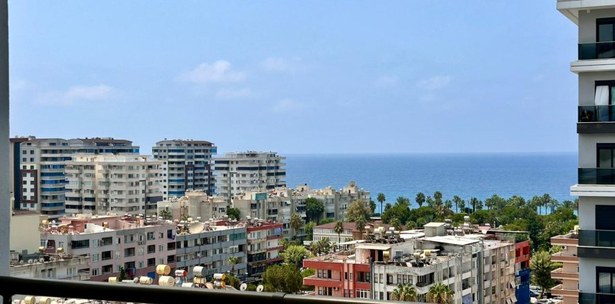 Квартира  1+1 в Аланье, Анталья, Турция №216750