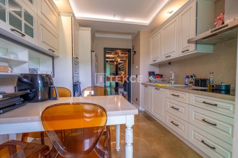 آپارتمان در  Istanbul ، ترکیه 3 خوابه ، 168 متر مربع.  شماره 213173 - 10