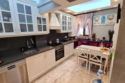 Продажа квартиры  в Бешикташе, Стамбуле, Турция 3+1, 110м2, №213176 – фото 11