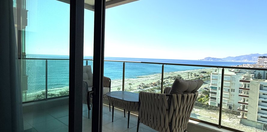 2+1 Lägenhet  i Mahmutlar, Antalya, Turkiet Nr. 222359