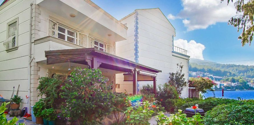 3+1 Villa i Guvercinlik, Famagusta, Nr. 233448