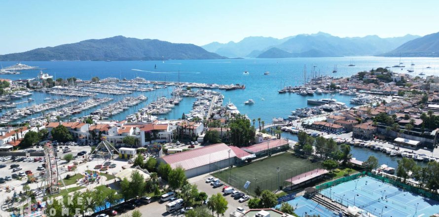 3+1 Apartment in Marmaris, Mugla, Turkey No. 233447