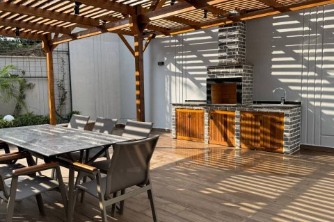 آپارتمان در  Cikcilli ، ترکیه 2 خوابه ، 72 متر مربع.  شماره 80302 - 24