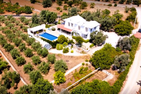 5+1 Villa  in Fethiye, Mugla, Türkei Nr. 226504 - 3