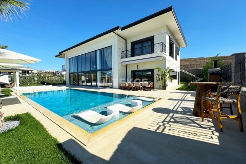 6+2 Villa  i Bueyuekcekmece, Istanbul, Tyrkia Nr. 215699