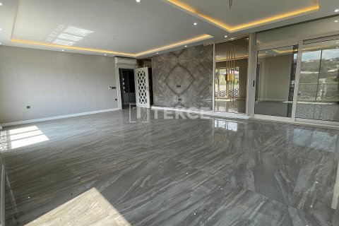 Apartment for sale in Trabzon, Turkey, 4 bedrooms, 255m2, No. 215698 – photo 12