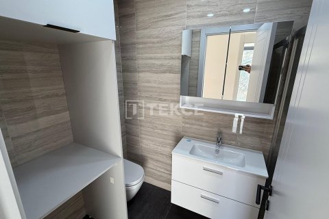 2+1 Lejlighed  i Izmir, Tyrkiet Nr. 215703 - 26