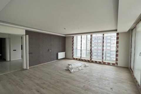 4+1 Apartment  in Tarsus, Mersin, Turkey No. 231056