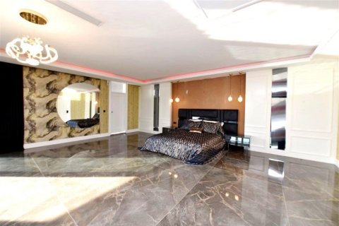 Villa for sale  in Alanya, Antalya, Turkey, 8 bedrooms, 1800m2, No. 217701 – photo 26