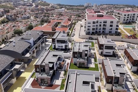 2+1 Leilighet  i Kusadasi, Aydin, Tyrkia Nr. 228557 - 3