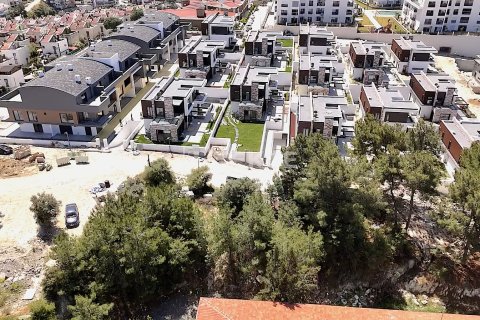 2+1 Leilighet  i Kusadasi, Aydin, Tyrkia Nr. 228557 - 4