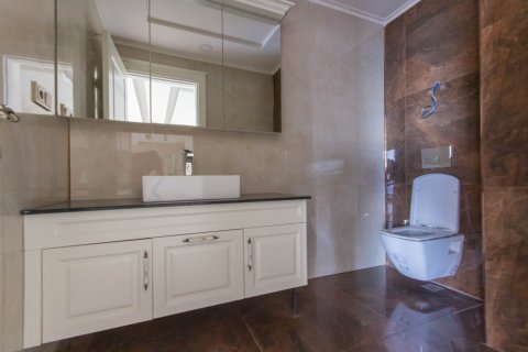 Аренда квартиры  в Аланье, Анталье, Турция 3+1, 200м2, №216773 – фото 15