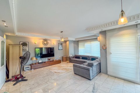 Аренда квартиры  в Аланье, Анталье, Турция 4+1, 260м2, №216771 – фото 15