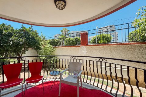 Аренда квартиры  в Аланье, Анталье, Турция 4+1, 260м2, №216771 – фото 2