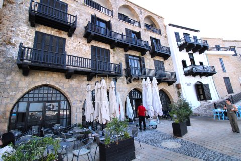 کافه / رستوران در  Girne ، ترکیه 400 متر مربع.  شماره 215132 - 4