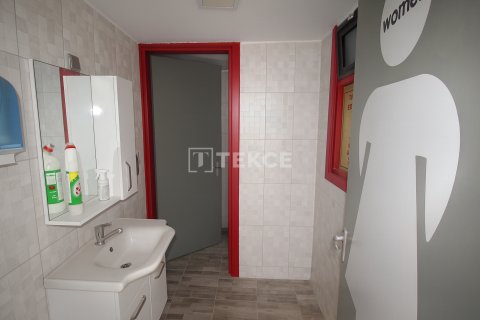 کافه / رستوران در  Girne ، ترکیه 400 متر مربع.  شماره 215132 - 16