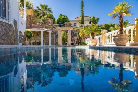 5+1 Villa  in Antalya, Türkei Nr. 222736 - 24