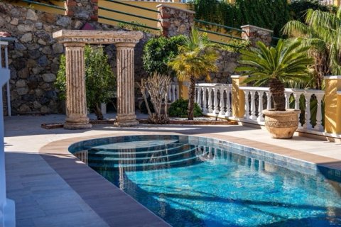 5+1 Villa  in Antalya, Türkei Nr. 222736 - 26