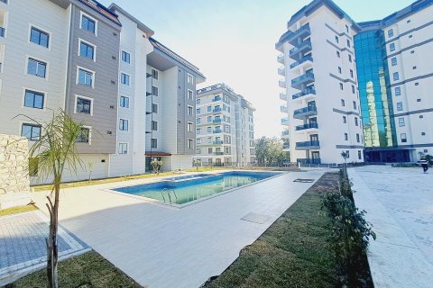 1+1 Apartment in Avsallar, Antalya, Turkey No. 229895