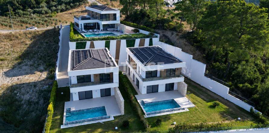 4+1 Villa in Manavgat, Antalya, Turkey No. 237798