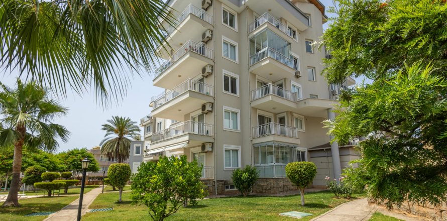 1+1 Apartment  in Cikcilli, Antalya, Turkey No. 237793