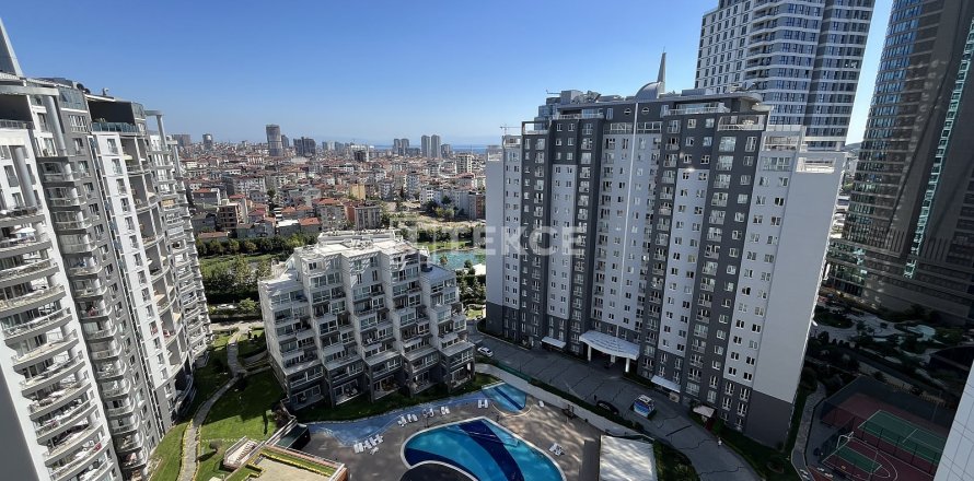 2+1 Apartment in Istanbul, Turkey No. 237799