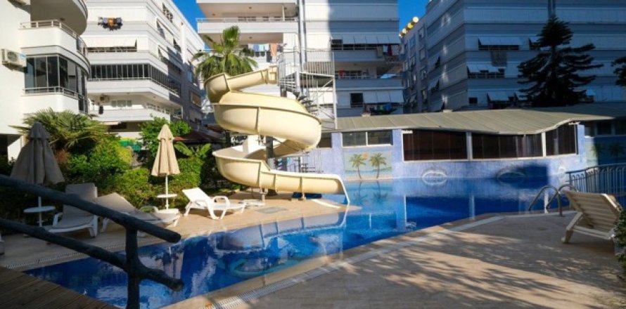 آپارتمان در  Alanya ، ترکیه 3 خوابه ، 217 متر مربع.  شماره 222492