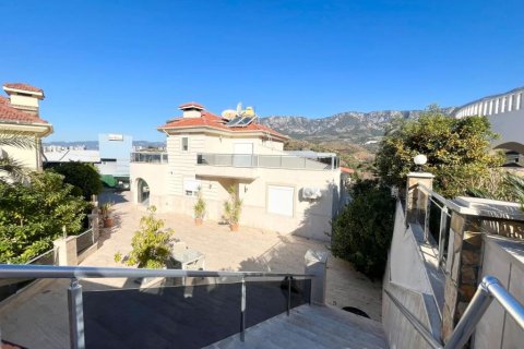 Продажа виллы  в Каргыджаке, Аланье, Анталье, Турция 4 комн., 220м2, №221392 – фото 17