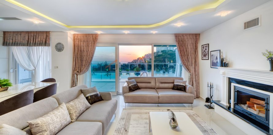 9+1 Villa  in Antalya, Türkei Nr. 214808