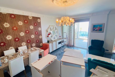 2+1 Lägenhet  i Mahmutlar, Antalya, Turkiet Nr. 215995 - 8