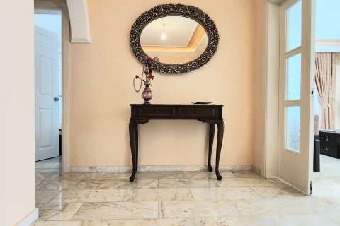 آپارتمان در  Mahmutlar ، ترکیه 2 خوابه ، 125 متر مربع.  شماره 215999 - 4