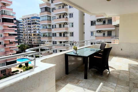 آپارتمان در  Mahmutlar ، ترکیه 2 خوابه ، 125 متر مربع.  شماره 215999 - 15