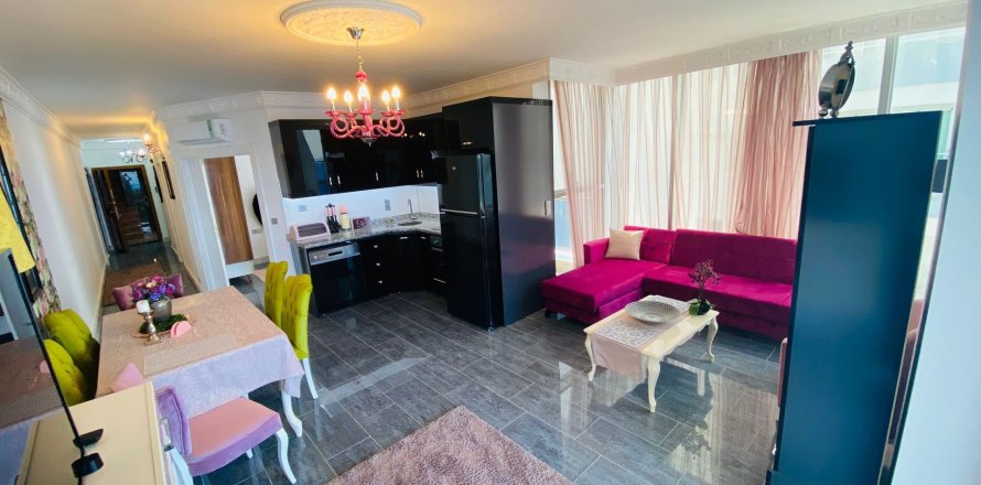 2+1 Lägenhet  i Mahmutlar, Antalya, Turkiet Nr. 215993