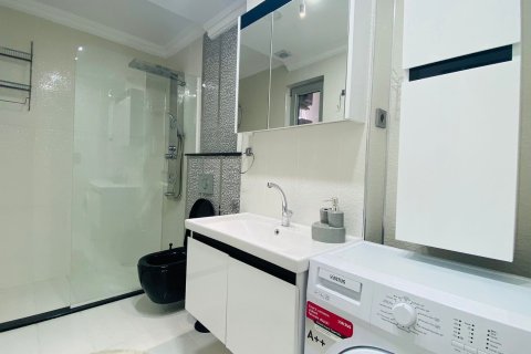 2+1 Lägenhet  i Mahmutlar, Antalya, Turkiet Nr. 215993 - 12