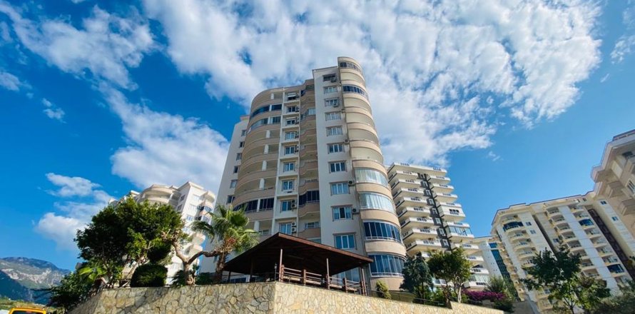 2+1 Lägenhet  i Mahmutlar, Antalya, Turkiet Nr. 216000