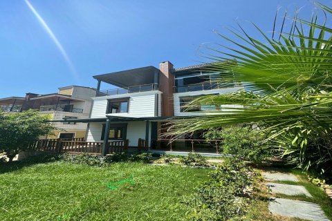7+2 Villa in Mezitli, Mersin, Turkey No. 230232