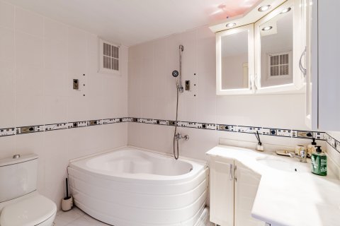 Продажа квартиры в Махмутларе, Анталье, Турция 2+1, 120м2, №217734 – фото 14