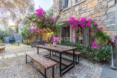Apartment for sale in Bodrum, Mugla, Turkey, 1 bedroom, 65m2, No. 227639 – photo 4