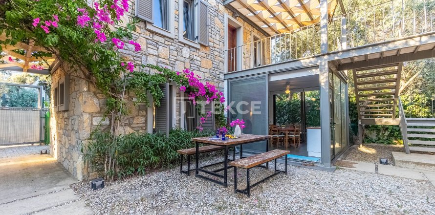 1+1 Apartment in Bodrum, Mugla, Turkey No. 227639