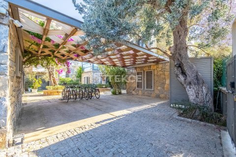 Apartment for sale in Bodrum, Mugla, Turkey, 1 bedroom, 65m2, No. 227639 – photo 3