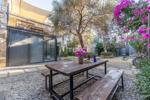 Apartment for sale in Bodrum, Mugla, Turkey, 1 bedroom, 65m2, No. 227639 – photo 2